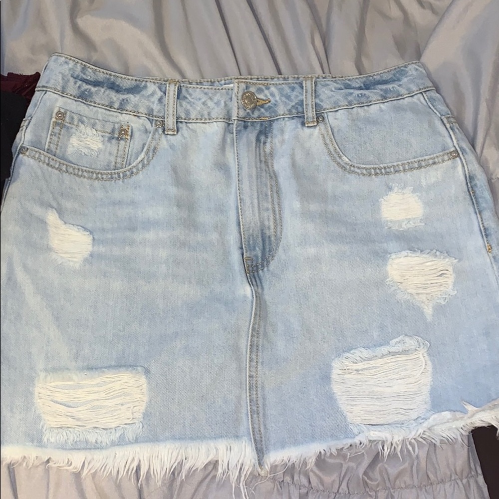 Forever 21 light denim jean skirt